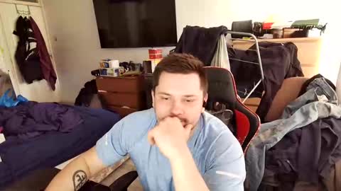 submissiveboy87 online show from 03-18-26, 02:20