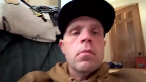 Snapshot of submissivebrett373 chatting on 10-28-25, 08:22 submissivebrett373 online show from 10-28-25, 08:22