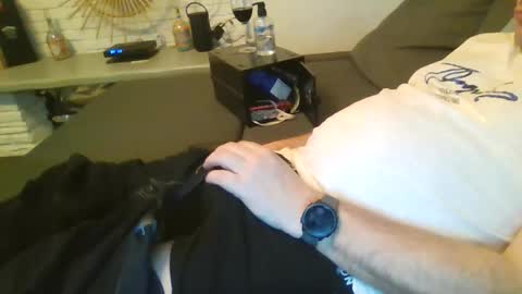 Snapshot of submissivguy chatting on 12-08-24, 08:15 submissivguy online show from 12-08-24, 08:15