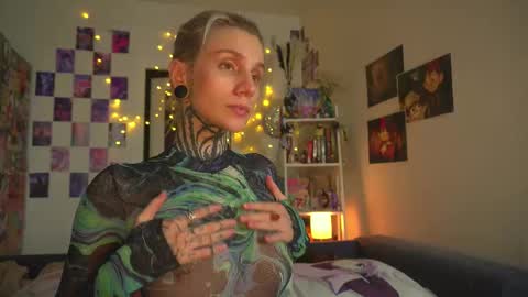 succubus_66 online show from 03-01-25, 12:23