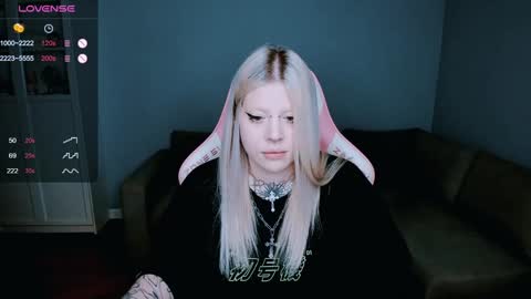 Snapshot of succubus_leslie chatting on 01-15-25, 02:13 succubus_leslie online show from 01-15-25, 02:13