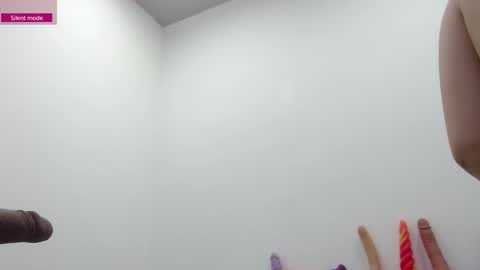 Snapshot of sucker_drool chatting on 02-06-26, 12:19 Sucky online show from 02-06-26, 12:19