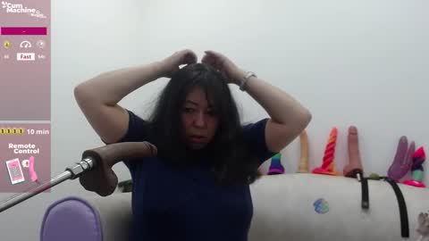 Snapshot of sucker_drool chatting on 02-08-26, 12:08 Sucky online show from 02-08-26, 12:08