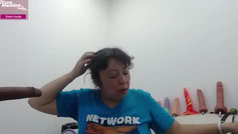 Snapshot of sucker_drool chatting on 02-11-26, 12:21 Sucky online show from 02-11-26, 12:21