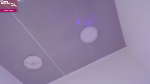 Snapshot of sucker_drool chatting on 02-14-26, 12:24 Sucky online show from 02-14-26, 12:24