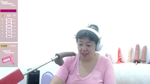 Snapshot of sucker_drool chatting on 02-24-26, 12:36 Sucky online show from 02-24-26, 12:36