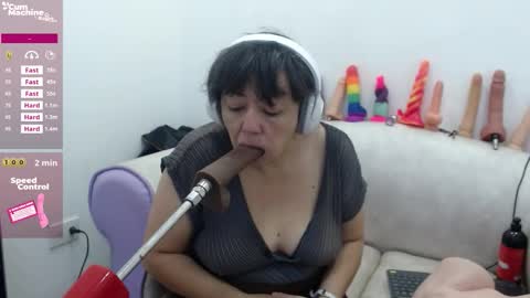 Snapshot of sucker_drool chatting on 03-06-26, 12:34 Sucky online show from 03-06-26, 12:34