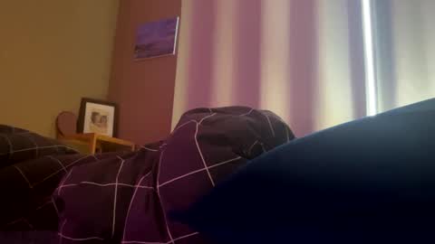 SaraSabeen online show from 12-18-24, 04:17