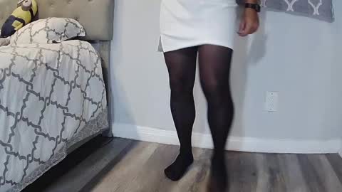 Snapshot of sugar1014 chatting on 02-16-25, 03:27 sugar1014 online show from 02-16-25, 03:27