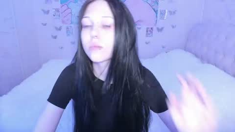 Ariana online show from 07-30-26, 02:38