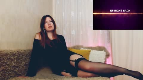 Snapshot of sugar_desire chatting on 03-06-25, 08:05 Instagram faroffland online show from 03-06-25, 08:05