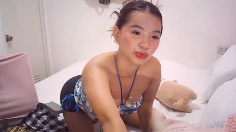 Snapshot of sugar_jazzz chatting on 09-09-25, 08:52 Rosiee online show from 09-09-25, 08:52