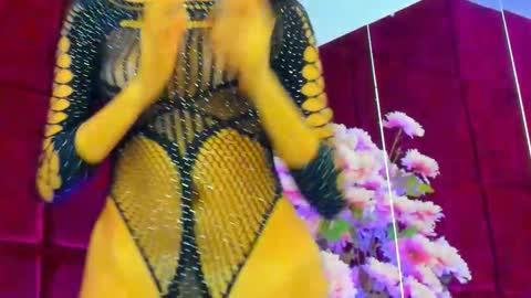 Sugar online show from 10-22-25, 06:40