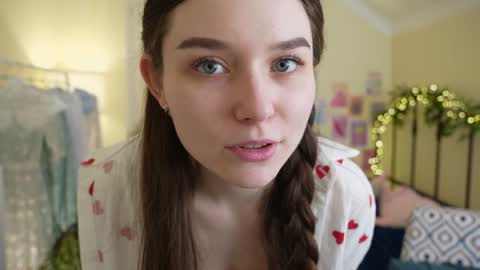 Snapshot of sugar_peasy chatting on 01-27-25, 06:41 Rikki online show from 01-27-25, 06:41