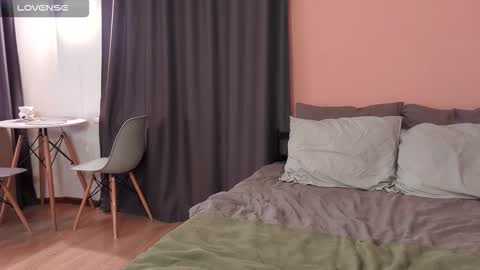 Maria online show from 10-14-25, 03:02