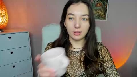 Megan online show from 11-19-25, 07:19