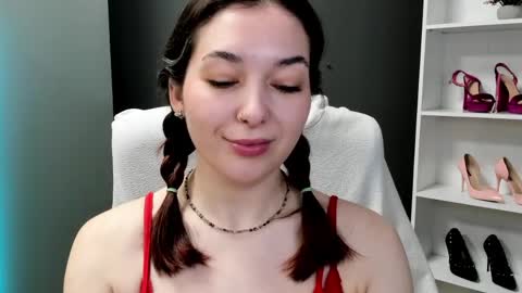 Snapshot of sugar_xmegan chatting on 05-14-26, 07:15 Megan online show from 05-14-26, 07:15