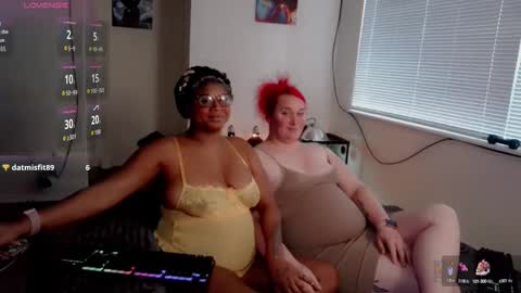 Snapshot of sugarbearlove87 chatting on 09-26-25, 01:20 lexi love online show from 09-26-25, 01:20