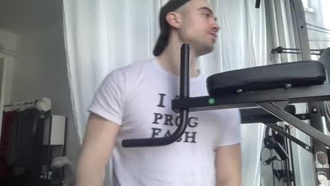 Snapshot of sugargay222 chatting on 02-17-25, 04:59 Sugar online show from 02-17-25, 04:59