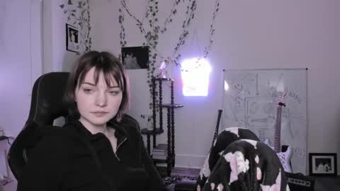Ella online show from 05-23-26, 10:19