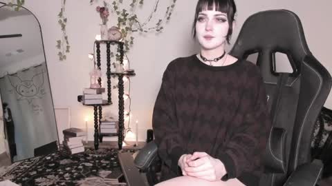 Ella online show from 06-05-26, 06:52