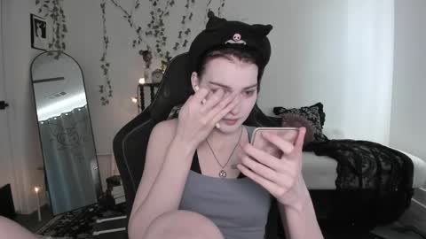 Ella online show from 06-05-26, 06:57
