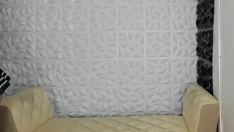 Snapshot of sugarplumxxs chatting on 04-24-26, 01:41 Jana online show from 04-24-26, 01:41