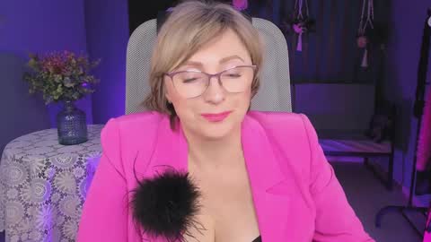 Vivien online show from 01-11-25, 03:20