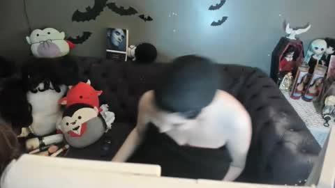 Sugary online show from 11-30-25, 02:26