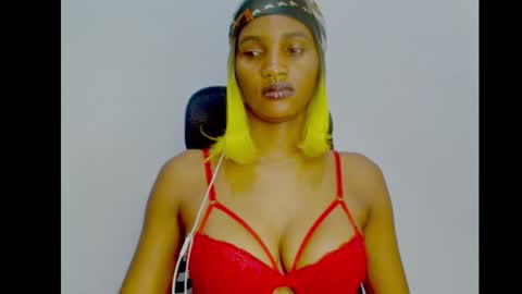 Snapshot of sugax_cuntwetxx chatting on 10-04-25, 03:04 Ivy online show from 10-04-25, 03:04