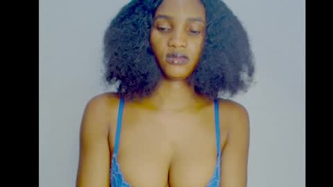 Snapshot of sugax_cuntwetxx chatting on 10-13-25, 07:25 Ivy online show from 10-13-25, 07:25