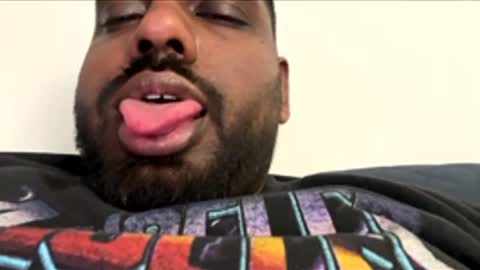 Let me be your knight that saves you online show from 04-21-26, 03:57