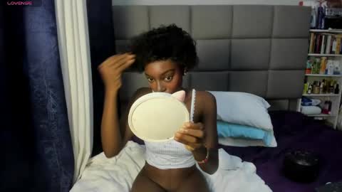 suhaila_suu online show from 04-19-26, 01:49