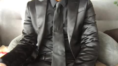 suitfetishez online show from 02-23-26, 06:27