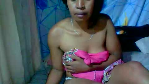 Snapshot of sukietalore chatting on 05-23-26, 11:53 SukieTalore online show from 05-23-26, 11:53