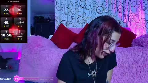 Snapshot of sukifuyu__ chatting on 05-26-26, 12:06 online show from 05-26-26, 12:06