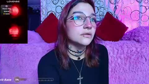 Snapshot of sukifuyu__ chatting on 06-10-26, 11:13 online show from 06-10-26, 11:13