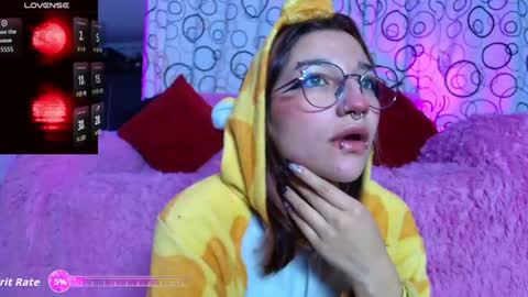 Snapshot of sukifuyu__ chatting on 07-08-26, 12:09 online show from 07-08-26, 12:09