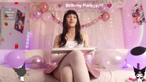 Snapshot of sukybelah chatting on 10-23-25, 03:06 Elita Bella online show from 10-23-25, 03:06