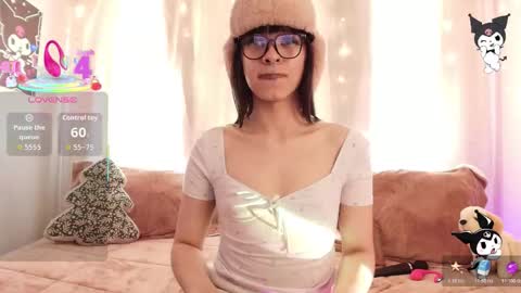 Snapshot of sukybelah chatting on 11-22-25, 06:18 Elita Bella online show from 11-22-25, 06:18