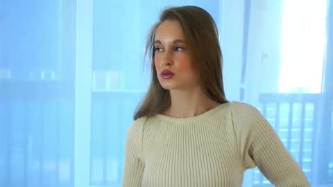 Snapshot of sulemamanusyants chatting on 10-17-25, 07:55 Ilona online show from 10-17-25, 07:55