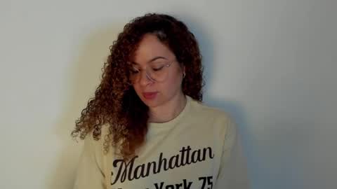 Snapshot of sultrysecrets_ chatting on 05-20-26, 06:47 Ann online show from 05-20-26, 06:47