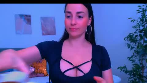 Christina online show from 07-29-26, 05:44
