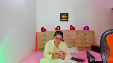 summer_girls01 online show from 10-07-25, 11:02