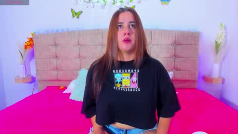 Snapshot of summer_girls01 chatting on 02-26-26, 11:37 summer_girls01 online show from 02-26-26, 11:37