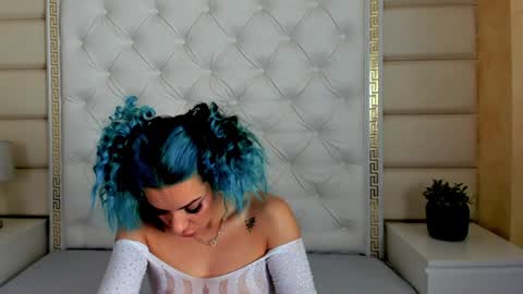 Deea online show from 12-17-24, 06:02