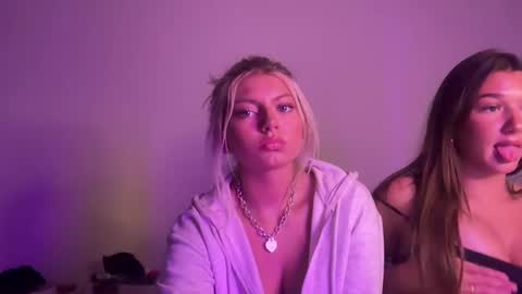 Snapshot of summerclarke2 chatting on 10-02-25, 10:11 summerclarke2 online show from 10-02-25, 10:11