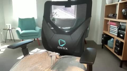 Snapshot of summerfun1975 chatting on 02-10-25, 07:26 Summerfun online show from 02-10-25, 07:26