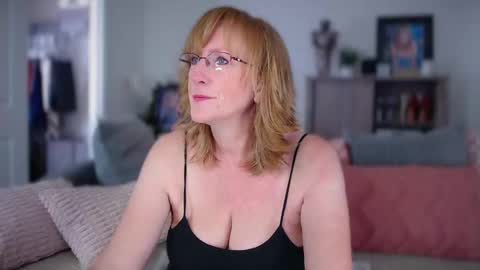 SummerKnightzzz online show from 05-14-26, 12:23