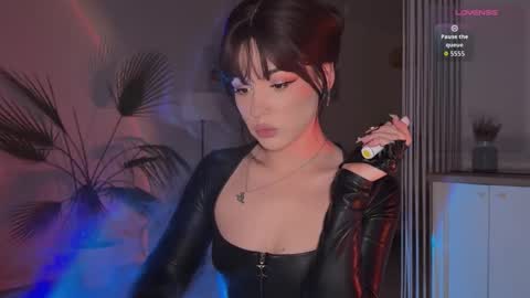 Miss Nelly online show from 10-11-25, 02:48